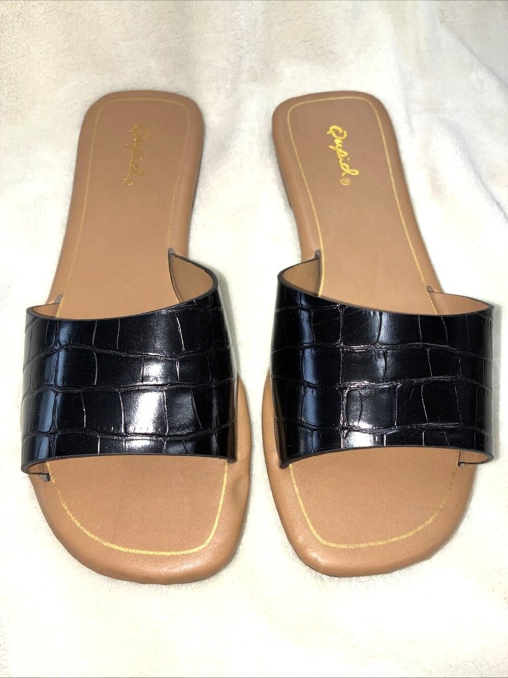 NIB Qupid Castel Black Band Open Toe Slides Sandals Flats Shoes Vegan Sz 5.5 #i